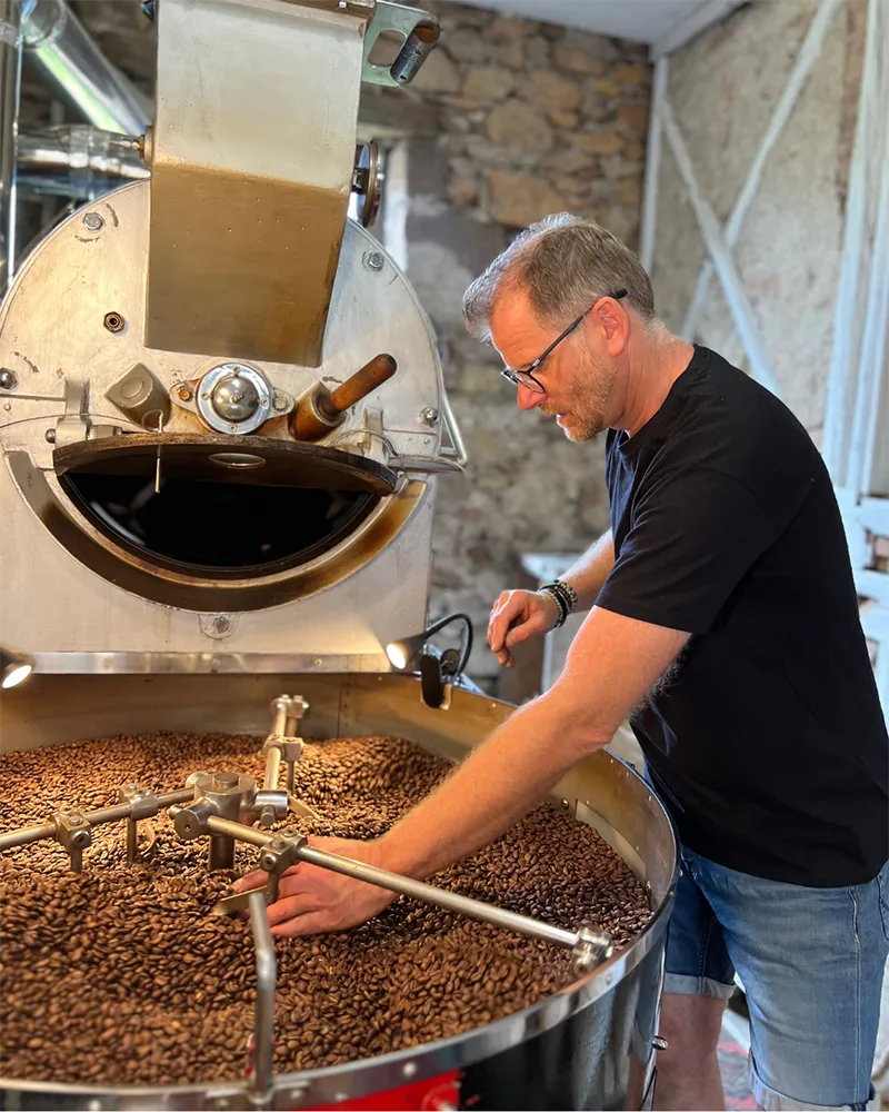 Notre implantation locale : un café enraciné en Alsace